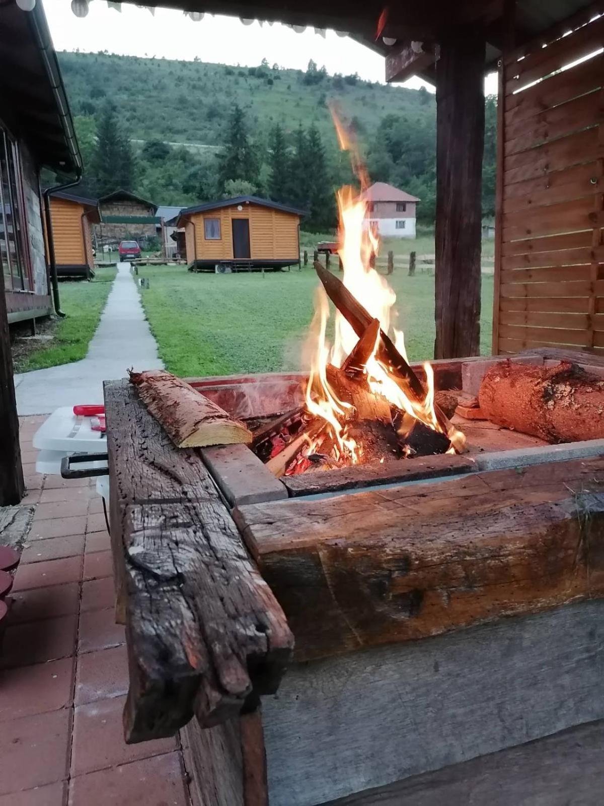 Brvnare Vapa * Sjenica